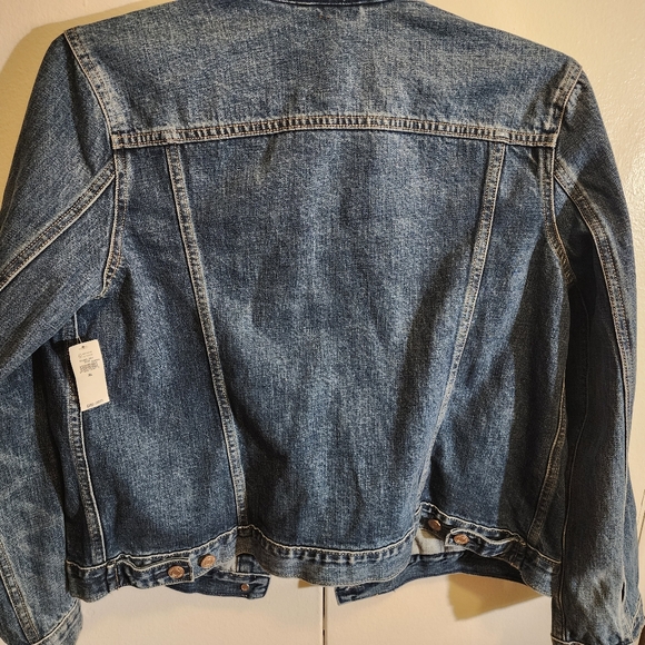 NEW GAP DENIM JACKET - Picture 8 of 10